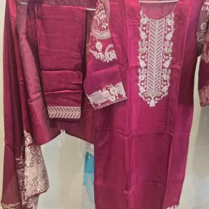 Exquisite Jaquard Weave 3-Piece Suit
